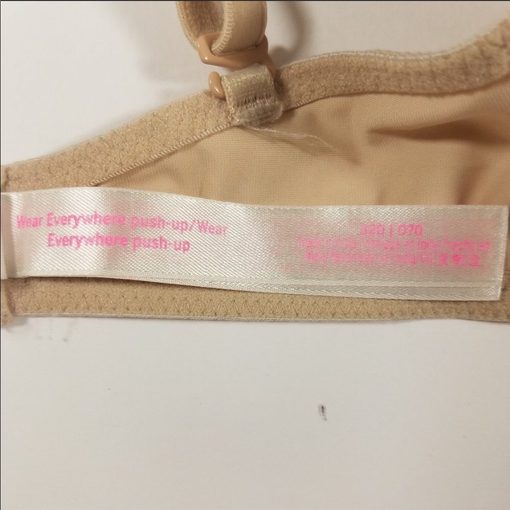 Victoria Secret Bra - Picture 5 of 5